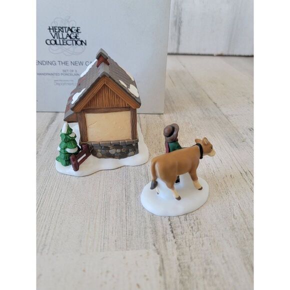 Dept 56 58395 Tending The New Calves village accessory xmas - Picture 5 of 11